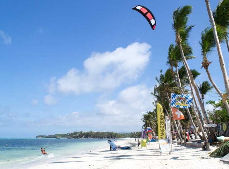 Boracay: Flying Donut Water Tubing Experience - The Sum Up