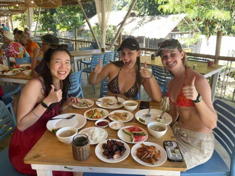 Boracay: Group Island Hopping w/ Lunch and Crystal - FAQ