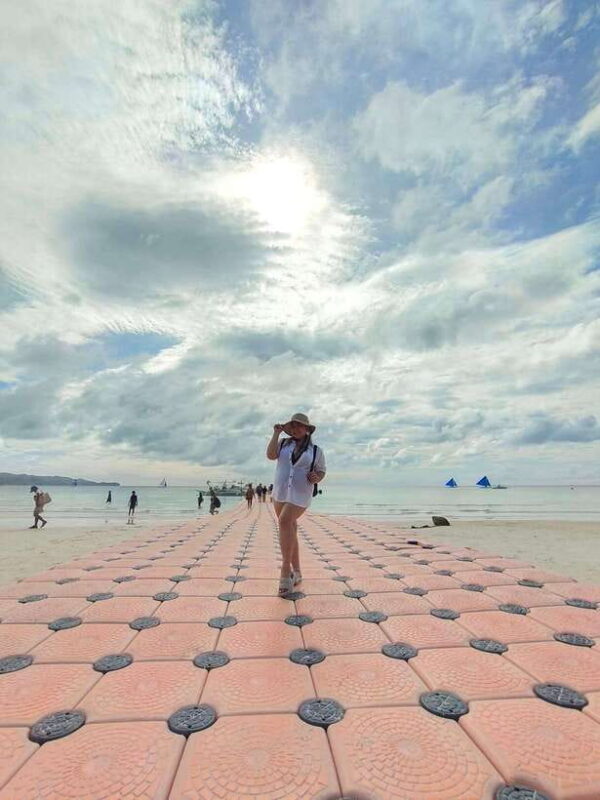 Boracay: Island Hopping with Lunch - What to Expect on Your Boracay Island Hopping Tour