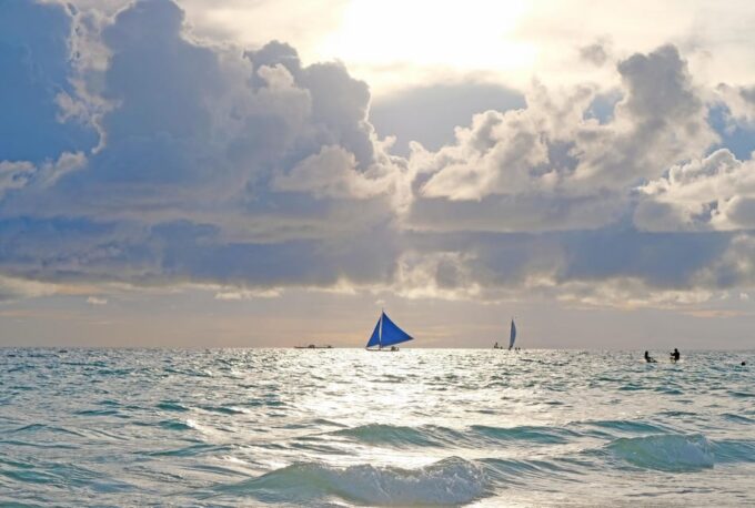 Boracay: Sunset Paraw Sailing Trip With Photos - Sunset Views and Photos