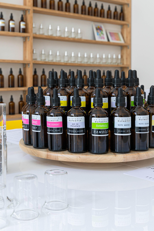 Bordeaux City Center : Perfume Creation Workshop 2h30 - Included in the Workshop