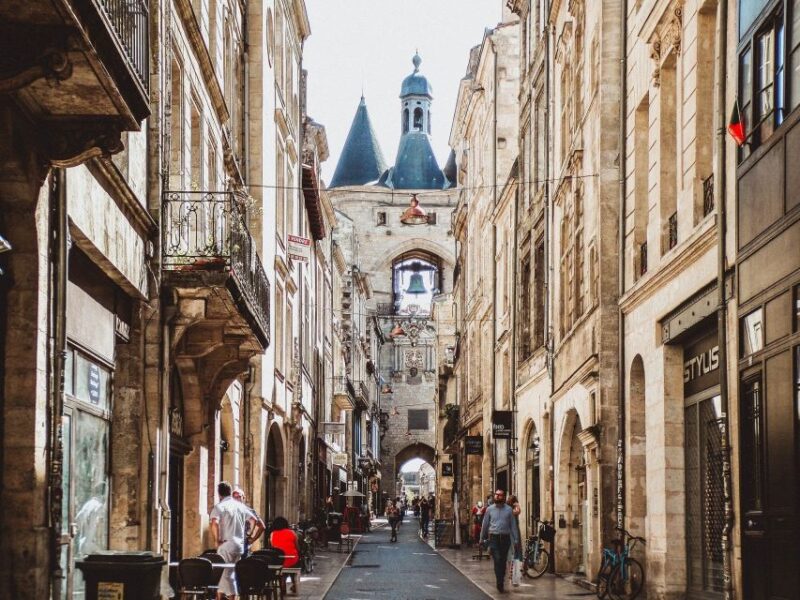 Bordeaux: Exclusive Private Guided Walking Tour - Exploring the UNESCO World Heritage Site of Bordeaux