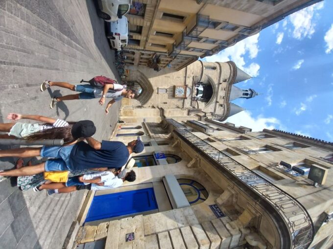 Bordeaux Food Tour: Sweet Specialities & Highlights - Getting to the Meeting Point