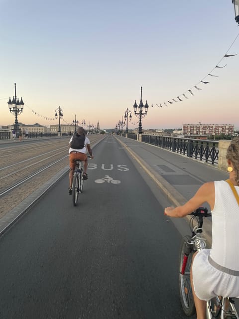 Bordeaux: Historical Bike Tour of the Three Bridges - Booking Information