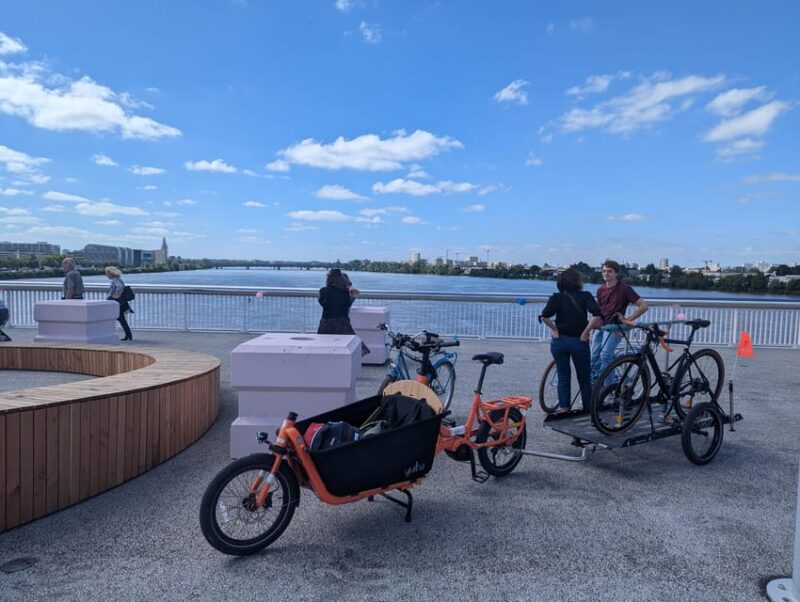 Bordeaux: Historical Bike Tour of the Three Bridges - Exploring Bordeauxs Contrasting Territories