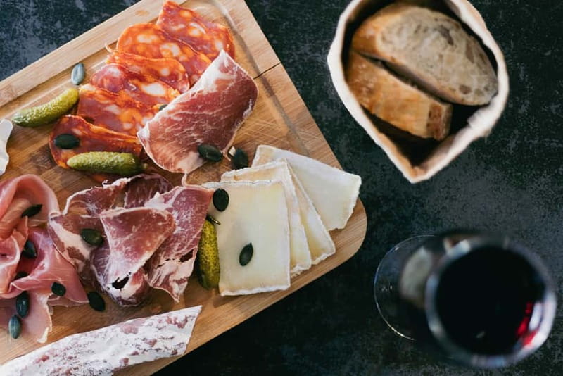 Bordeaux Night Walk ending with Wine and cheese Tasting - A Detailed Look at the Experience