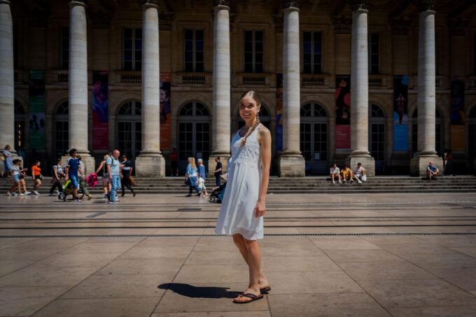 Bordeaux Photographer : Romantic or Family or Friends - Frequently Asked Questions