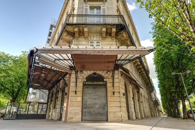 Bordeaux Private Guided City Tour - Tour Features