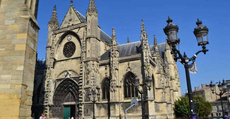Bordeaux - Private Historic Walking Tour - Key Attractions in Bordeaux