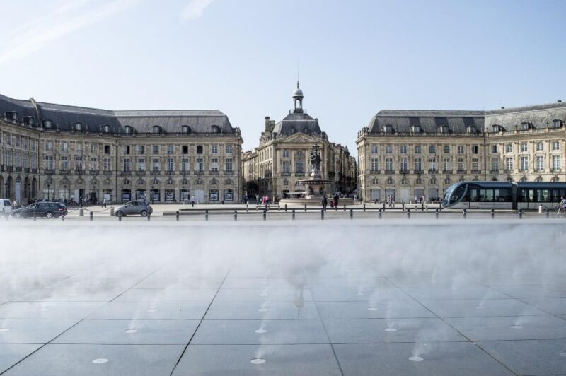 Bordeaux - Private Historic Walking Tour - Exploring Stock Exchange Square