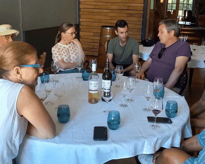 Bordeaux Wine Tour: 2 Wineries & Wine Tastings (Red & White) - Getting to the Wineries