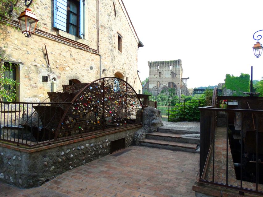 Borghetto Sul Mincio: Town Highlights Walking Tour - Corner of Lovers Padlocks