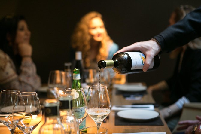 Born to Eat: Gourmet Tapas & Wine Small Group Tour in Old Barcelona - Group Size Limit