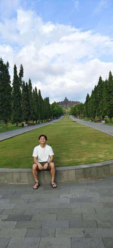 Borobudur climb to the top and Prambanan temple one day tour - FAQ