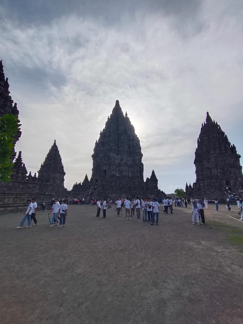 Borobudur & Prambanan Temple Tour. - Prambanan Temple