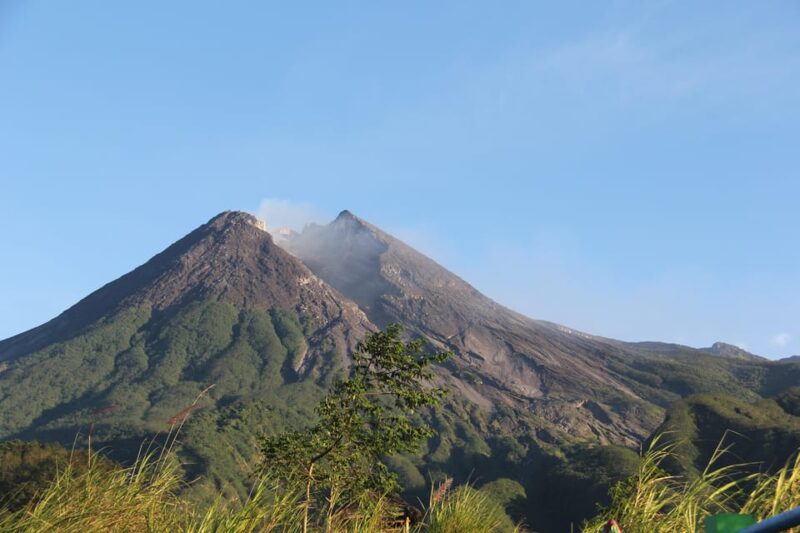 Borobudur Sunrise, Merapi Jeep Tour, and Prambanan - Important Notes