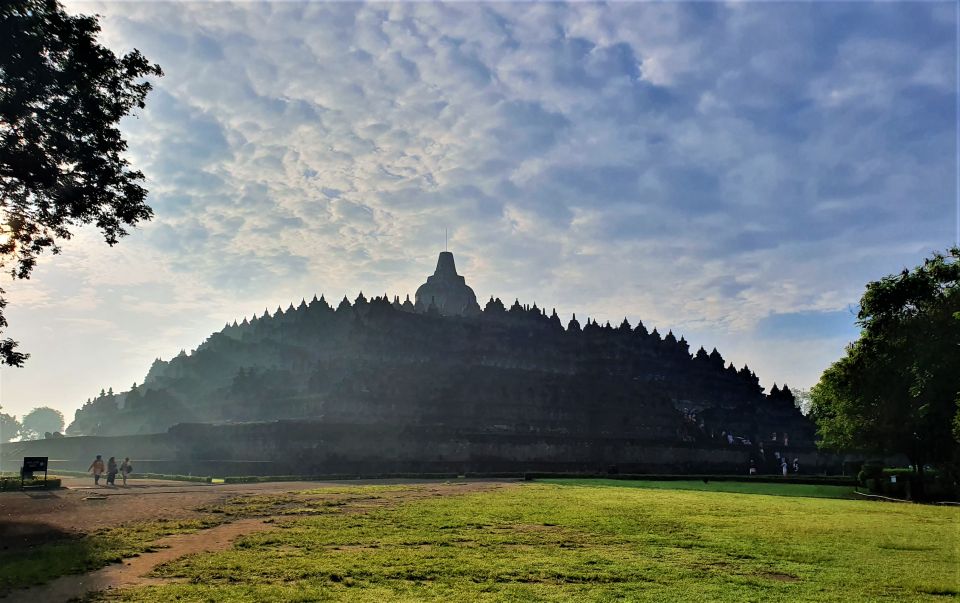 Borobudur Sunrise Tour - Suitability