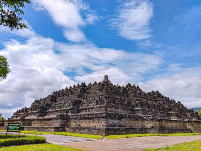 BOROBUDUR TEMPLE CLIMB UP AND PRAMBANAN TEMPLE SHARING TOUR - Frequently Asked Questions