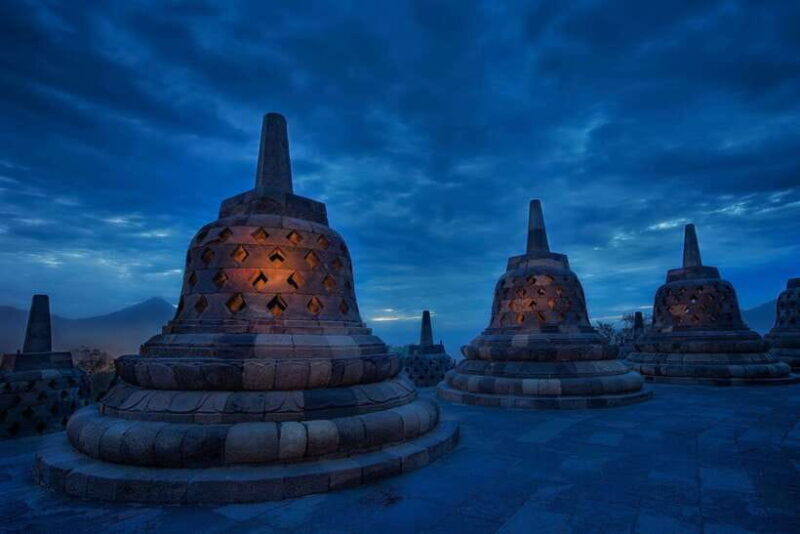 Borobudur Tour : guarantees climb up top of temple structure - The Sum Up: Who’s This Tour Best For?
