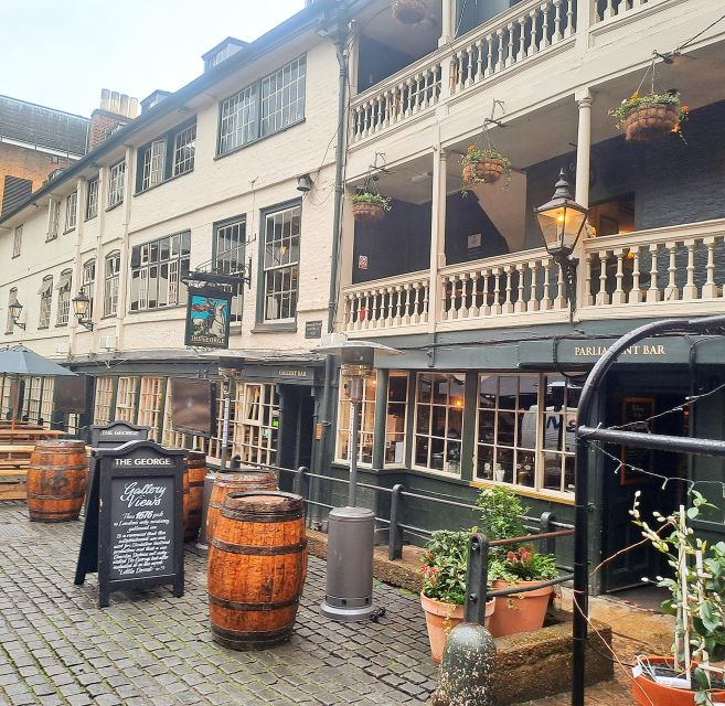 Borough Market London Bridge & Fish & Chips - Local Attractions Nearby