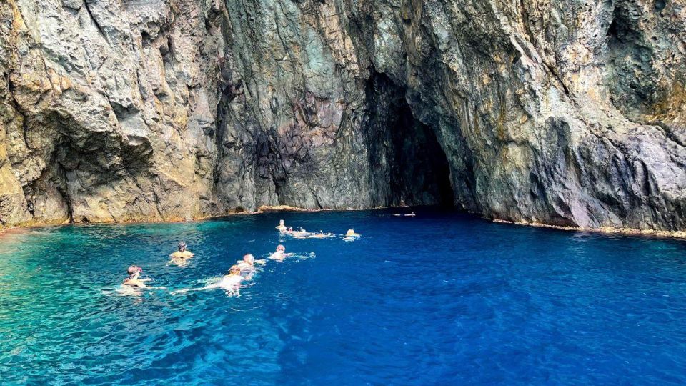 Bosa: Snorkeling Tour of the Coastline Coves - Inclusions and Requirements