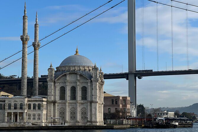 Bosphorus Boat Tour 3 Hour with Asian Side Stop in Istanbul - The Experience and Itinerary: What You Can Expect