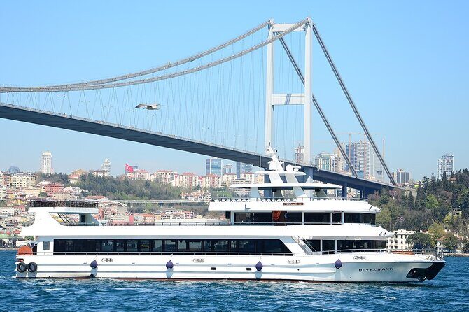 Bosphorus Cruise with Breakfast, Sunset and Stop on Asian Side - An In-Depth Look at the Experience