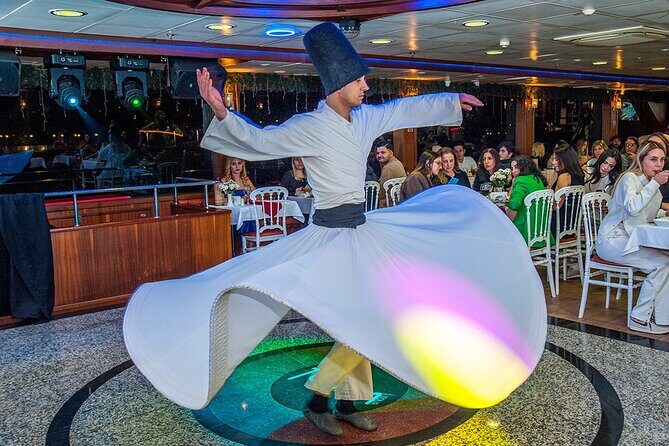 Bosphorus Dinner Cruise & Show with Private Table - Entertainment and Overall Atmosphere