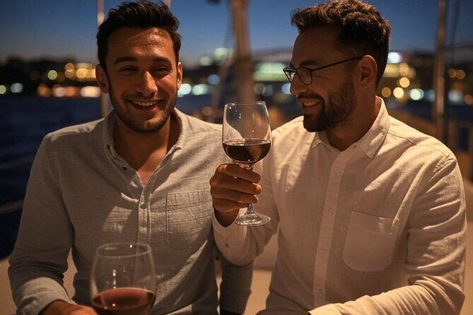 Bosphorus Night Yacht Cruise With Live Violinist - A Deep Dive into the Experience