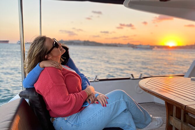 Bosphorus Sunset Luxury Yacht Cruise With Snacks and Live Guide - Sights Along the Bosphorus
