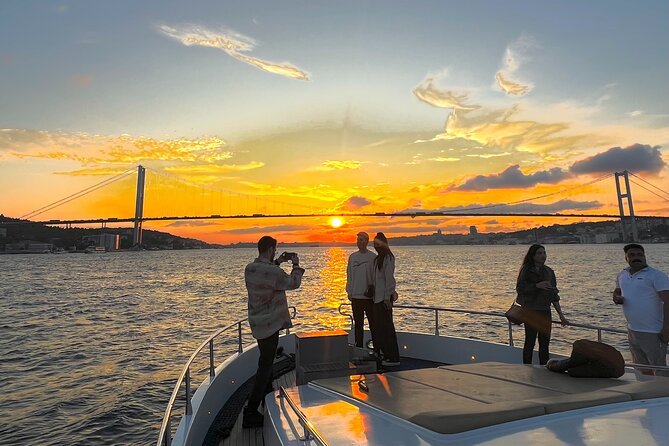 Bosphorus Sunset Yacht Cruise With Snacks and Live Guide - Included Refreshments
