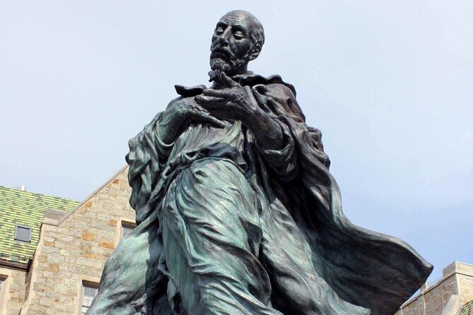 Boston College Scavenger Hunt and Escape Game - Exploring Boston College with a Digital Scavenger Hunt and Escape Game