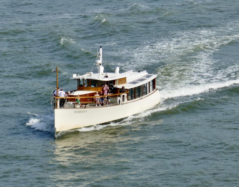 Boston: Harbor Sunset Yacht Cruise - Enjoying the Musical Ambiance Onboard