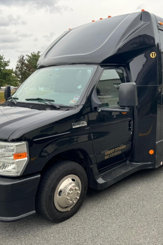 Boston: Luxor Limo Private Transfer and City Tour - Key Points