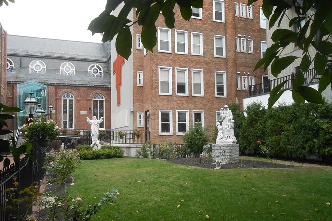 Boston North End Walking Tour Review - Logistics and Accessibility