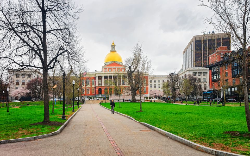 Boston Outdoor Escape Game: Record Breaker - Duration and Availability