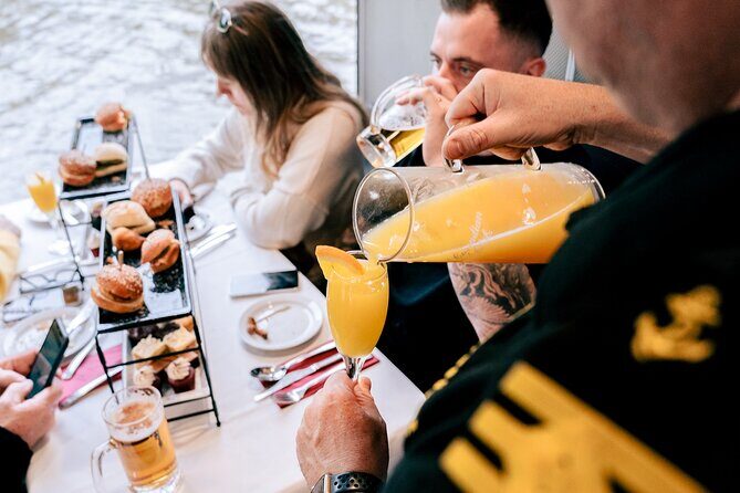 Bottomless Brunch Afloat in Melbourne - An Elegant Way to Combine Food, Drinks, and Sightseeing