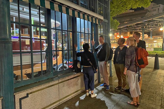 Bouldering, Sake and Food, Local Gem Hiroshima Evening Tour - Bouldering Experience