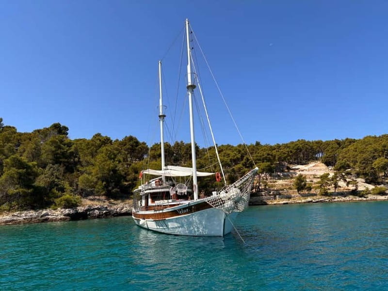 Brac/olta/Blue Lagoon - One-day excursion by boat - The Sum Up