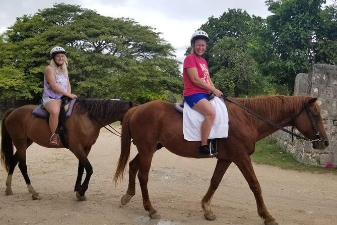 Braco Stables Horseback Ride & Swim Excursion from Ocho Rios - Practical Details: What to Expect & What to Bring