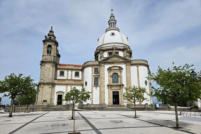 Braga and Guimarães from Porto with limited small group - Key Points