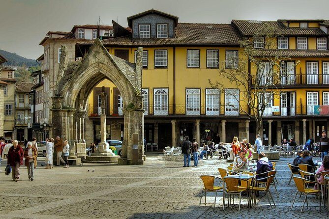 Braga and Guimaraes Private Tour from Oporto - Key Points
