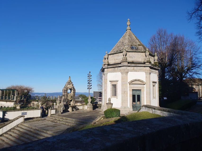 Braga and Guimaraes Private Tour From Porto - Guimarães: Birthplace of Portugal