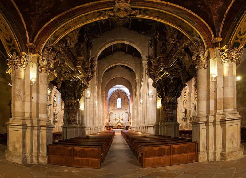 Braga: Centre Private Walking Tour w/ Thermal Spring Entry - A Closer Look at the Itinerary