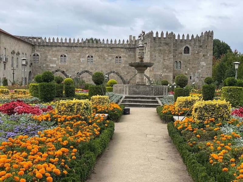 Braga: Centre Private Walking Tour w/ Thermal Spring Entry - Is This Tour Worth the Price?