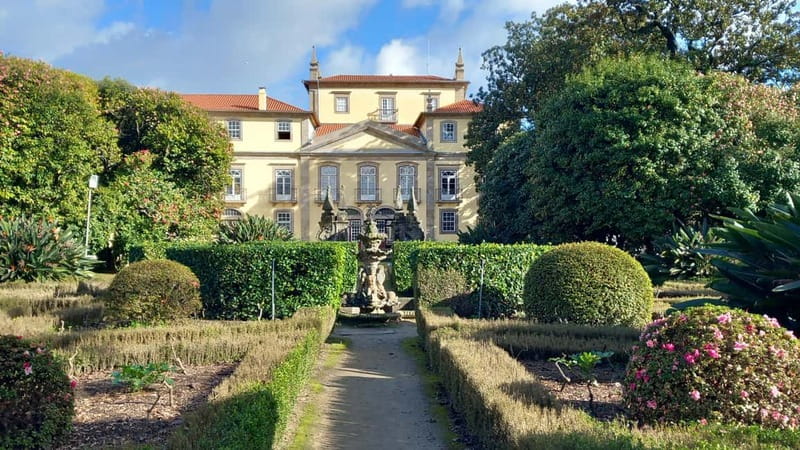 Braga: Centre Private Walking Tour w/ Thermal Spring Entry - Who Will Love This Tour?