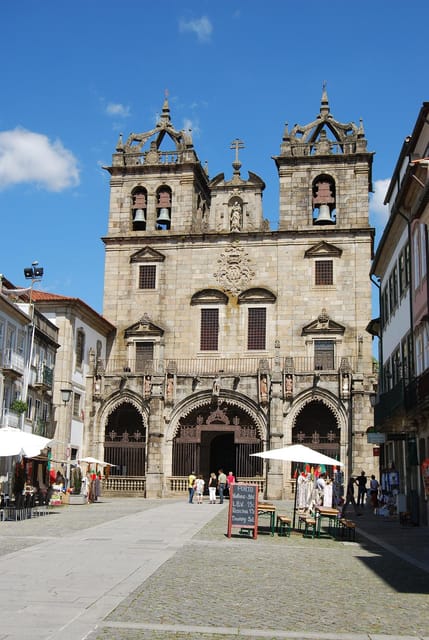 BRAGA E GUIMARÃES c/ Visit to a wine estate and wine tasting - The Value of a Personal Touch