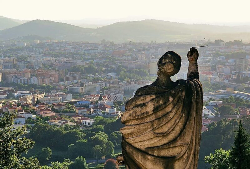 BRAGA E GUIMARÃES: Historical Private Tour from Porto - Who Is This Tour Best For?