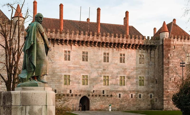 Braga & Guimarães Tour  Customizable Experience - Key Points
