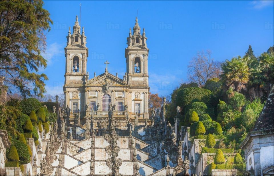 Braga Private Transfer:To/From the Oporto Airport - Vehicle Capacity and Configurations